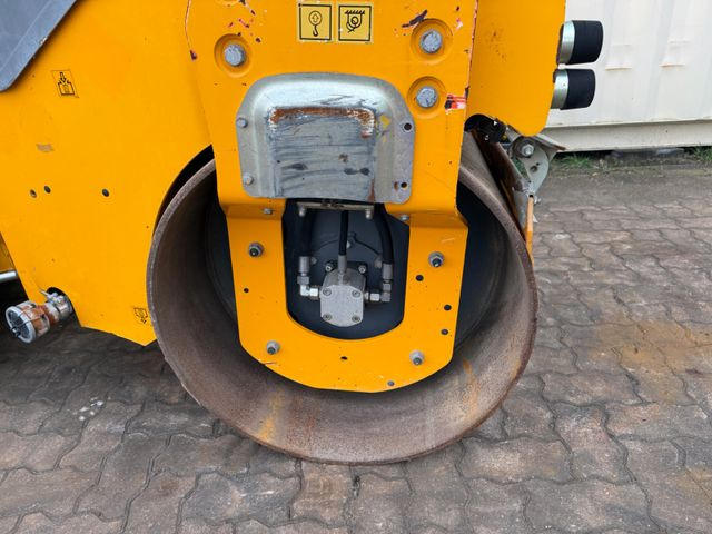 Asfaltwals Hamm HD10VV / 2016 BJ / 1.235 H / 2.475 KG: afbeelding 11 Asfaltwals Hamm HD10VV / 2016 BJ / 1.235 H / 2.475 KG: afbeelding 11