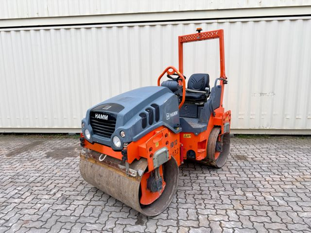 Hamm HD12VV / 2016 BJ / 884 H / 2.695 KG - Asfaltwals: afbeelding 1 Hamm HD12VV / 2016 BJ / 884 H / 2.695 KG - Asfaltwals: afbeelding 1