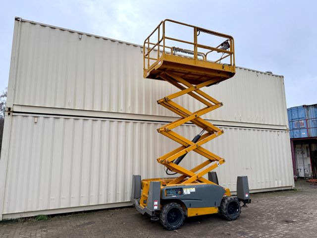 Haulotte Compact 10DX 4x4 Diesel / 10 Meter - Schaarlift: afbeelding 1 Haulotte Compact 10DX 4x4 Diesel / 10 Meter - Schaarlift: afbeelding 1