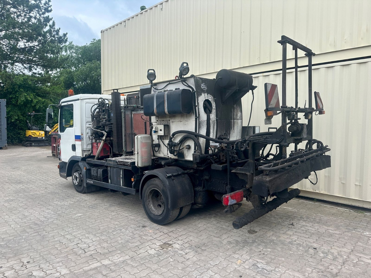 MAN TGL 10.240 / Weiro Bitumenspritze / 1. Hand - Bitumen sprayer: afbeelding 3 MAN TGL 10.240 / Weiro Bitumenspritze / 1. Hand - Bitumen sprayer: afbeelding 3