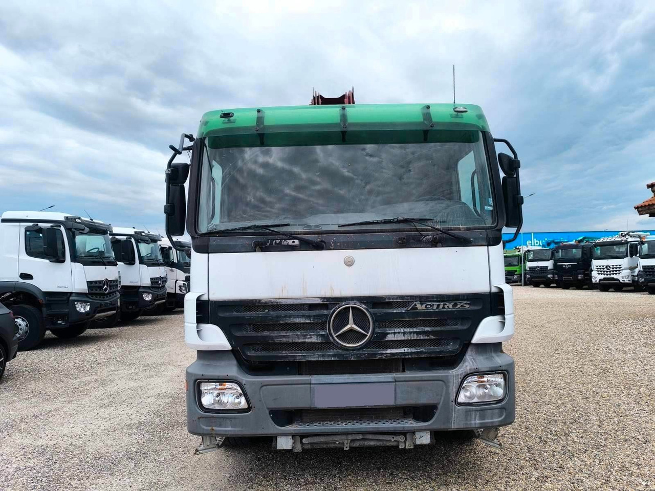 Mercedes-Benz ACTROS 3341 JUNJIN JXR 38-4 - Betonpomp: afbeelding 2 Mercedes-Benz ACTROS 3341 JUNJIN JXR 38-4 - Betonpomp: afbeelding 2