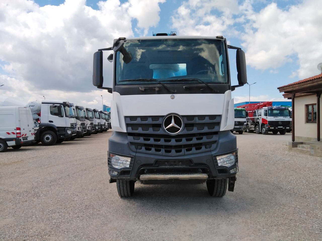 Mercedes-Benz AROCS 4140 CIFA MAGNUM MK28.4L 8X6 - Betonpomp: afbeelding 2 Mercedes-Benz AROCS 4140 CIFA MAGNUM MK28.4L 8X6 - Betonpomp: afbeelding 2