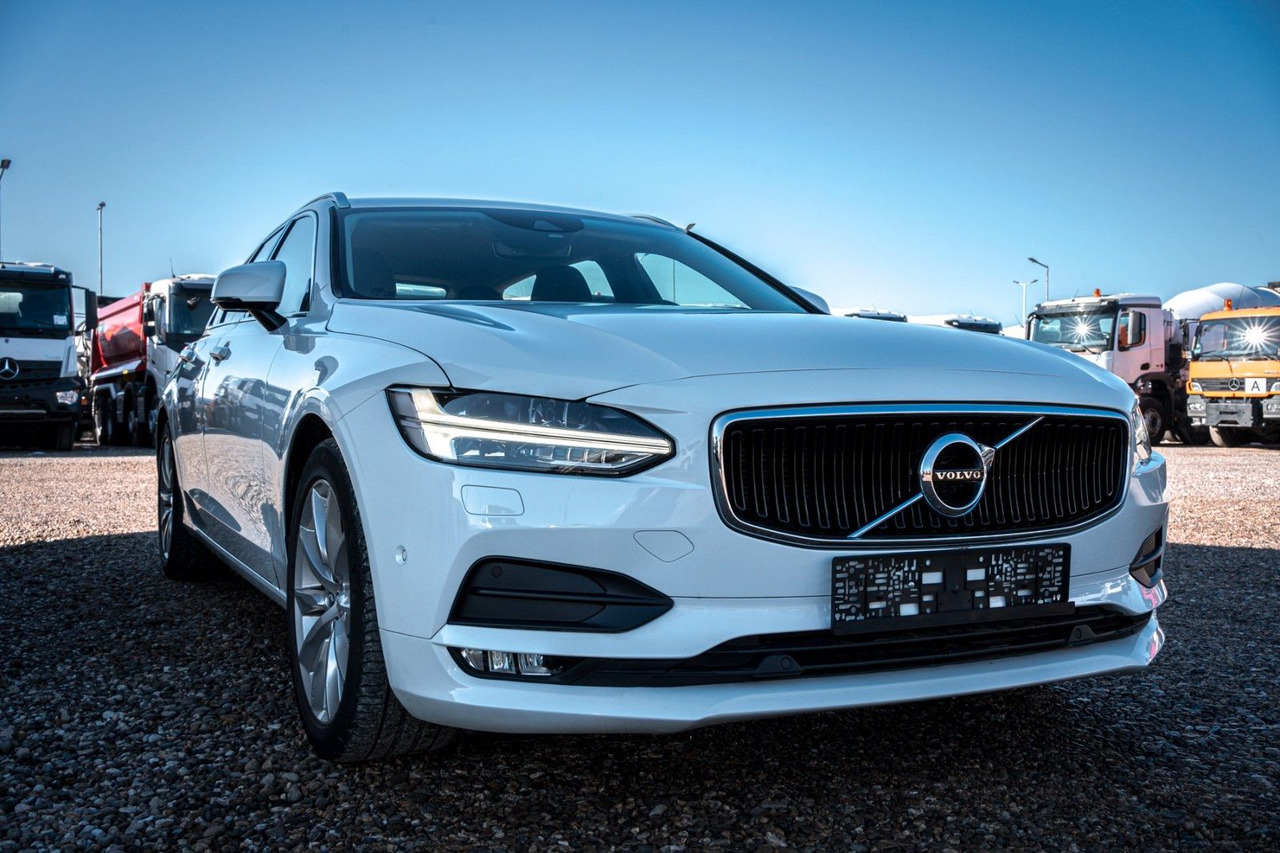 Volvo V90 D4 Momentum 2.0D - Stationwagen: afbeelding 4 Volvo V90 D4 Momentum 2.0D - Stationwagen: afbeelding 4