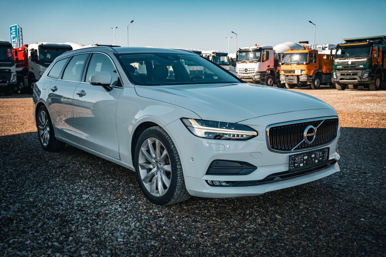 Volvo V90 D4 Momentum 2.0D - Stationwagen: afbeelding 1 Volvo V90 D4 Momentum 2.0D - Stationwagen: afbeelding 1
