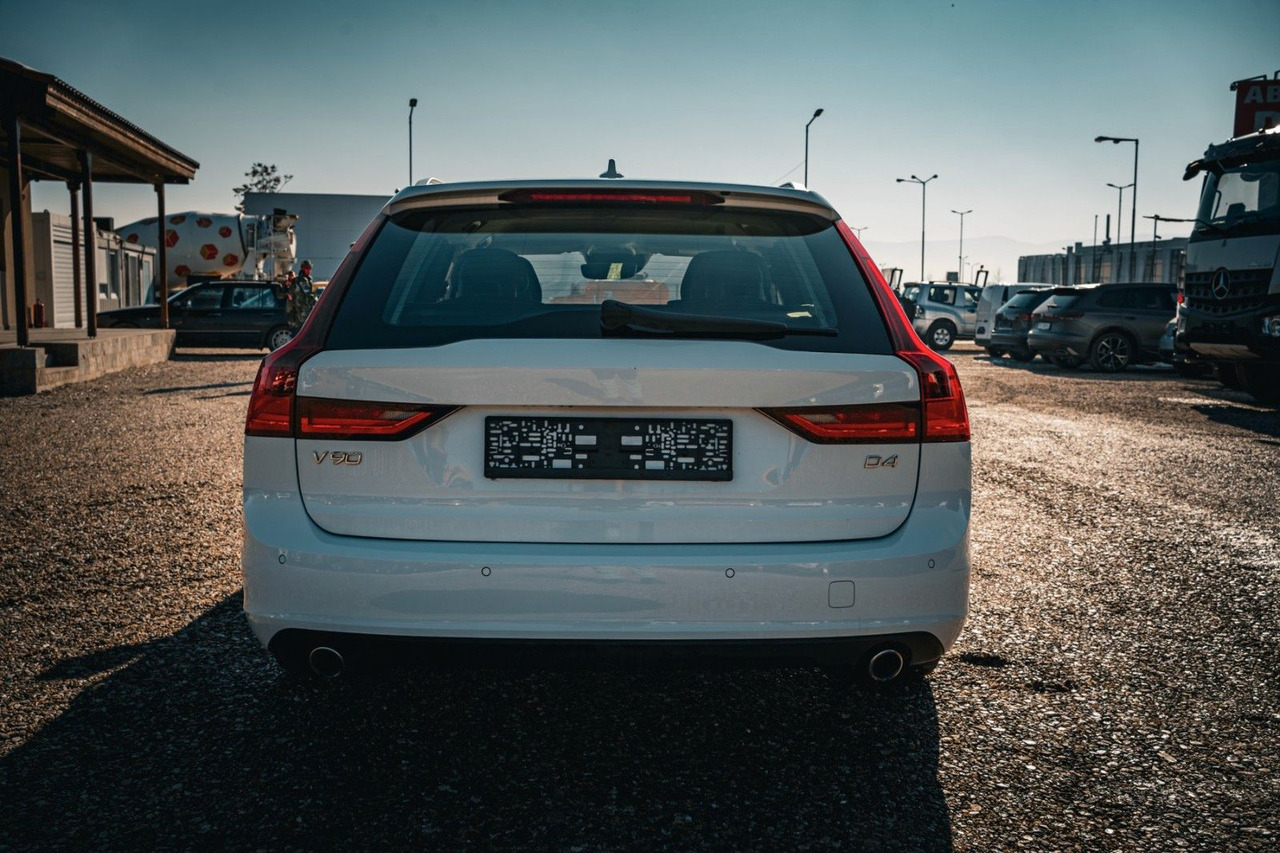 Volvo V90 D4 Momentum 2.0D - Personenwagen: afbeelding 5 Volvo V90 D4 Momentum 2.0D - Personenwagen: afbeelding 5