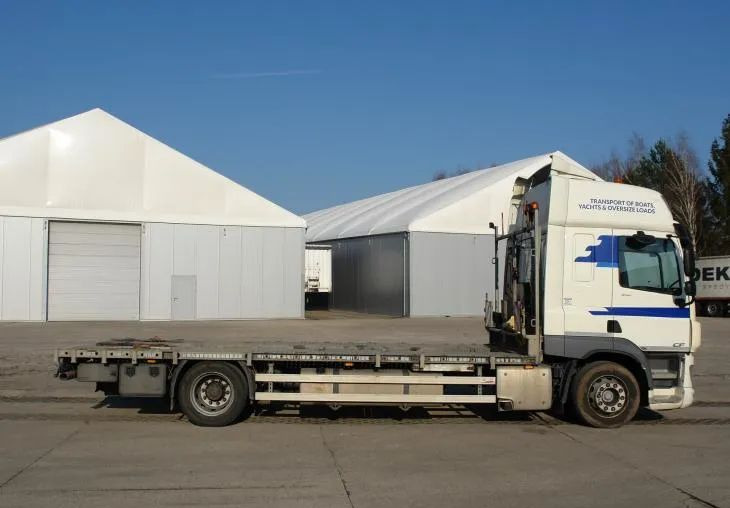 DAF CF 410 EURO 6 Laweta - Platforma super stan - Vrachtwagen met open laadbak: afbeelding 1 DAF CF 410 EURO 6 Laweta - Platforma super stan - Vrachtwagen met open laadbak: afbeelding 1