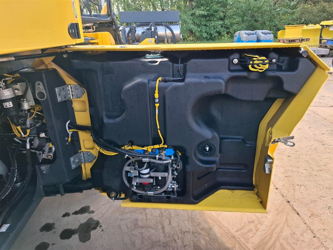 Asfaltwals BOMAG DE BW 174 AP-5 AM Hybrid Stage V/Tier 4f: afbeelding 10