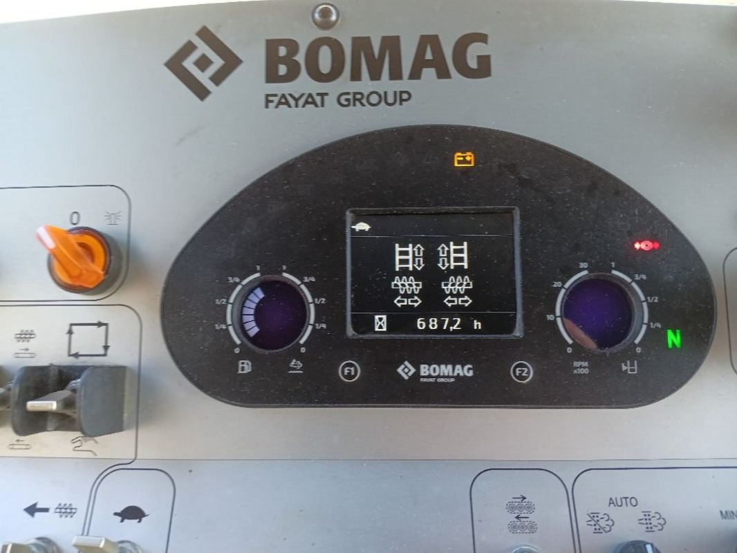 BOMAG IT BF 300 C-2 S340-2 TV Stage V/Tier 4f - Asfaltafwerkmachine: afbeelding 3 BOMAG IT BF 300 C-2 S340-2 TV Stage V/Tier 4f - Asfaltafwerkmachine: afbeelding 3