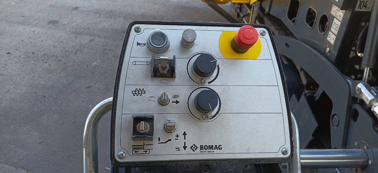 BOMAG IT BF 300 C-2 S340-2 TV Stage V/Tier 4f - Asfaltafwerkmachine: afbeelding 4 BOMAG IT BF 300 C-2 S340-2 TV Stage V/Tier 4f - Asfaltafwerkmachine: afbeelding 4