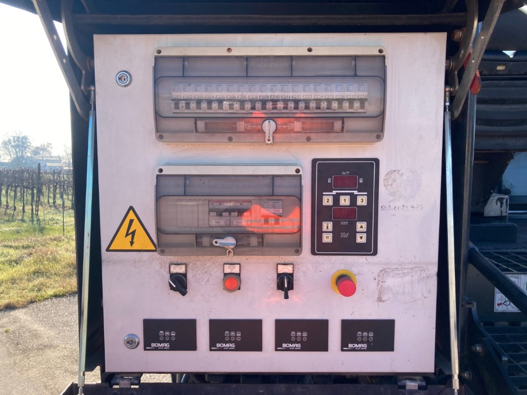 BOMAG IT BF 700 C-2 S500 Stage IV/Tier 4f - Asfaltafwerkmachine: afbeelding 4 BOMAG IT BF 700 C-2 S500 Stage IV/Tier 4f - Asfaltafwerkmachine: afbeelding 4