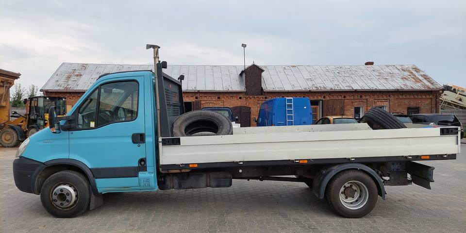 Iveco Daily 65C17 silnik 3.0 skrzynia automat - Bestelwagen open laadbak: afbeelding 2 Iveco Daily 65C17 silnik 3.0 skrzynia automat - Bestelwagen open laadbak: afbeelding 2