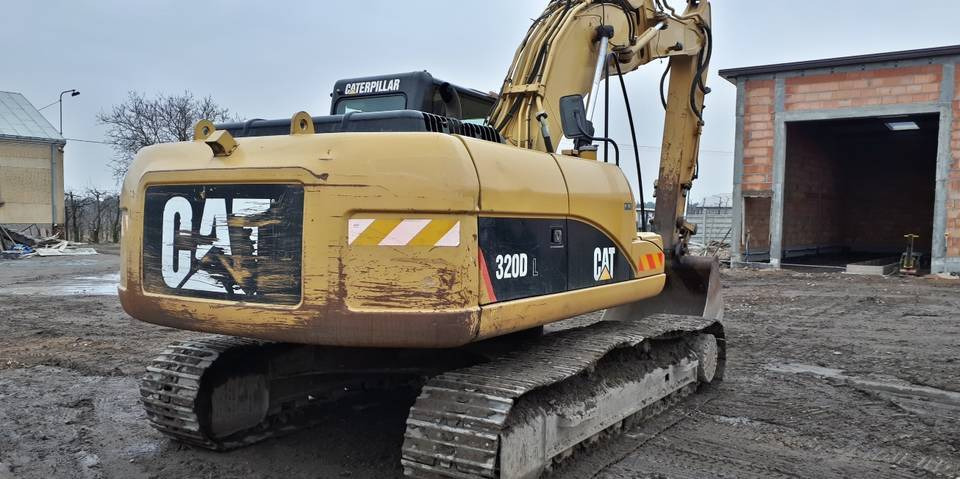 Koparka Caterpillar 320DL + long reach 16,5m - Rupsgraafmachine: afbeelding 3 Koparka Caterpillar 320DL + long reach 16,5m - Rupsgraafmachine: afbeelding 3