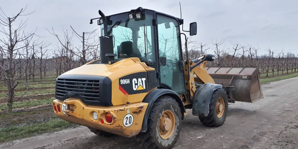 Ładowarka Caterpillar 906H widły + łyżka - Wiellader: afbeelding 4 Ładowarka Caterpillar 906H widły + łyżka - Wiellader: afbeelding 4