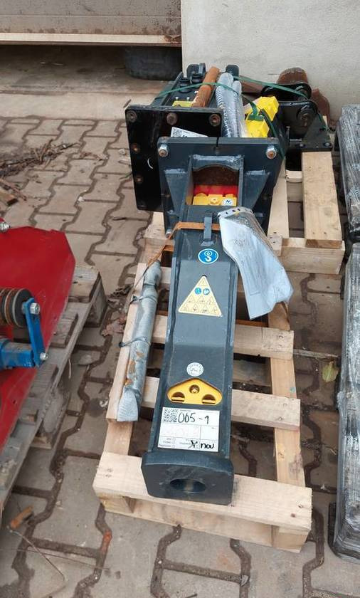 Młot wyburzoniewy Mustang HM100 do minikoparki - Hydraulische hamer voor Bouwmachine: afbeelding 2 Młot wyburzoniewy Mustang HM100 do minikoparki - Hydraulische hamer voor Bouwmachine: afbeelding 2