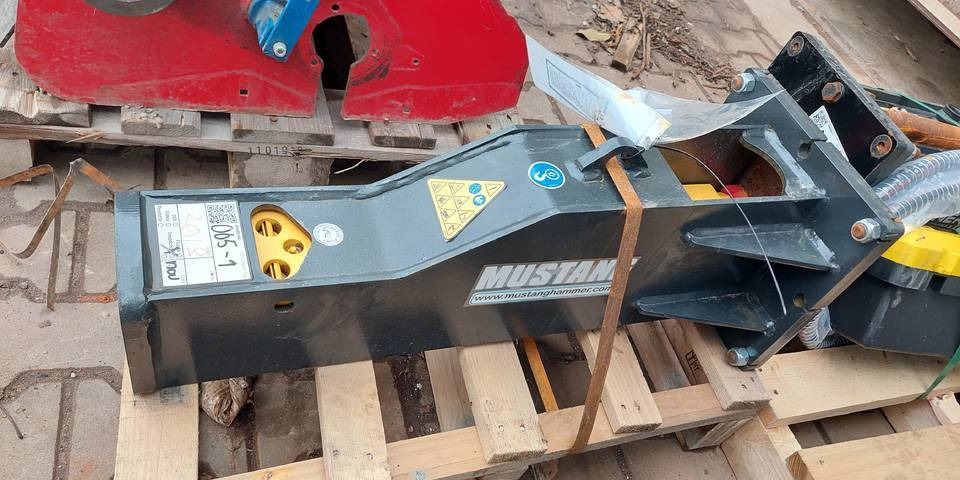 Młot wyburzoniewy Mustang HM100 do minikoparki - Hydraulische hamer voor Bouwmachine: afbeelding 3 Młot wyburzoniewy Mustang HM100 do minikoparki - Hydraulische hamer voor Bouwmachine: afbeelding 3