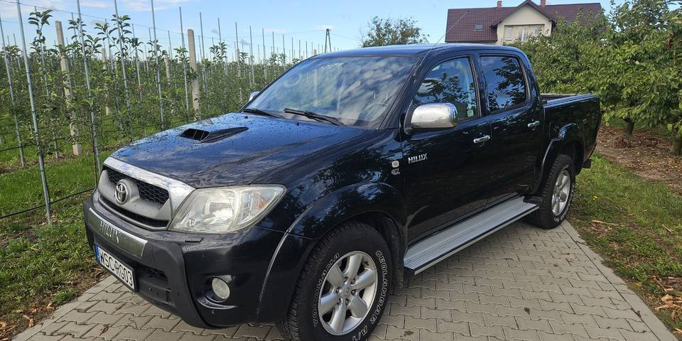 Toyota Hilux 3.0 SR5 automat 4x4 - Personenwagen: afbeelding 1 Toyota Hilux 3.0 SR5 automat 4x4 - Personenwagen: afbeelding 1