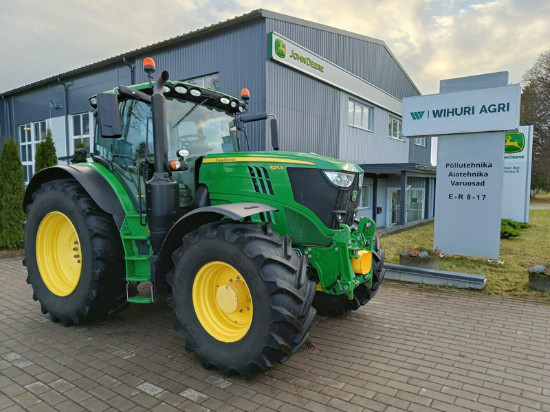 John Deere 6215R - Tractor: afbeelding 1 John Deere 6215R - Tractor: afbeelding 1