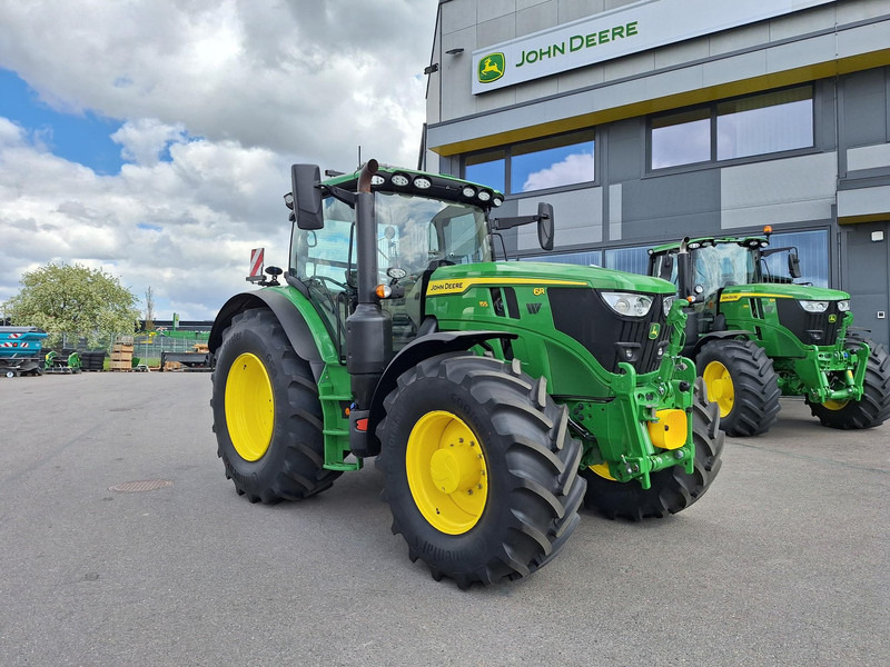 John Deere 6R 155 Autopower - Tractor: afbeelding 1 John Deere 6R 155 Autopower - Tractor: afbeelding 1