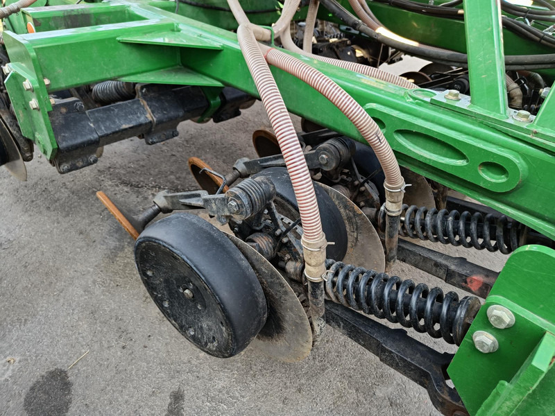 Precisiezaaimachine voor het vervoer van voedsel John Deere 750 A: afbeelding 9
