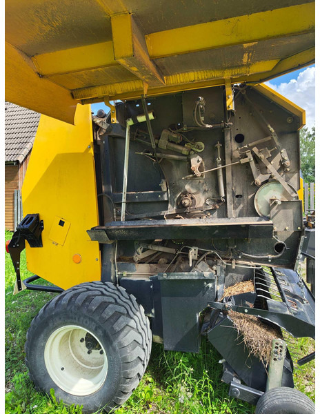 New Holland BR 6090 - Ronde balenpers: afbeelding 5 New Holland BR 6090 - Ronde balenpers: afbeelding 5