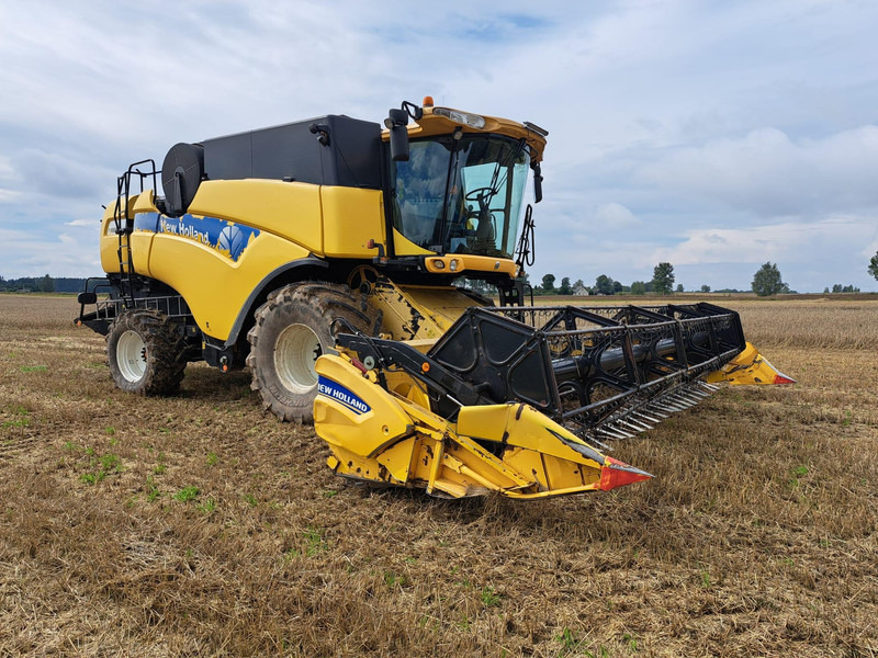 New Holland CX 8080 - Maaidorser: afbeelding 1 New Holland CX 8080 - Maaidorser: afbeelding 1