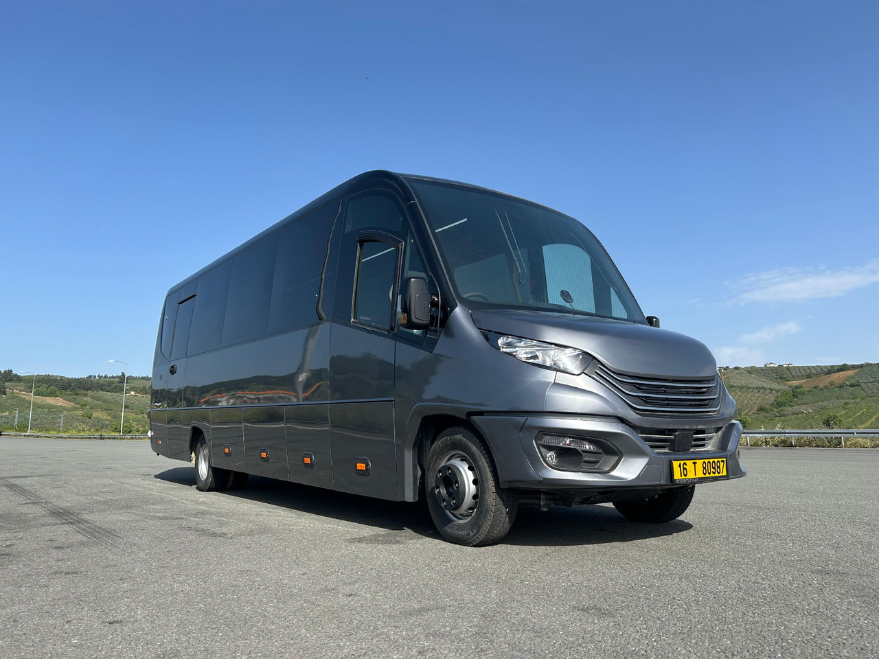 IVECO DAILY - RIGHT HAND DRIVE TOURISTIC VEHICLE - Touringcar: afbeelding 1 IVECO DAILY - RIGHT HAND DRIVE TOURISTIC VEHICLE - Touringcar: afbeelding 1