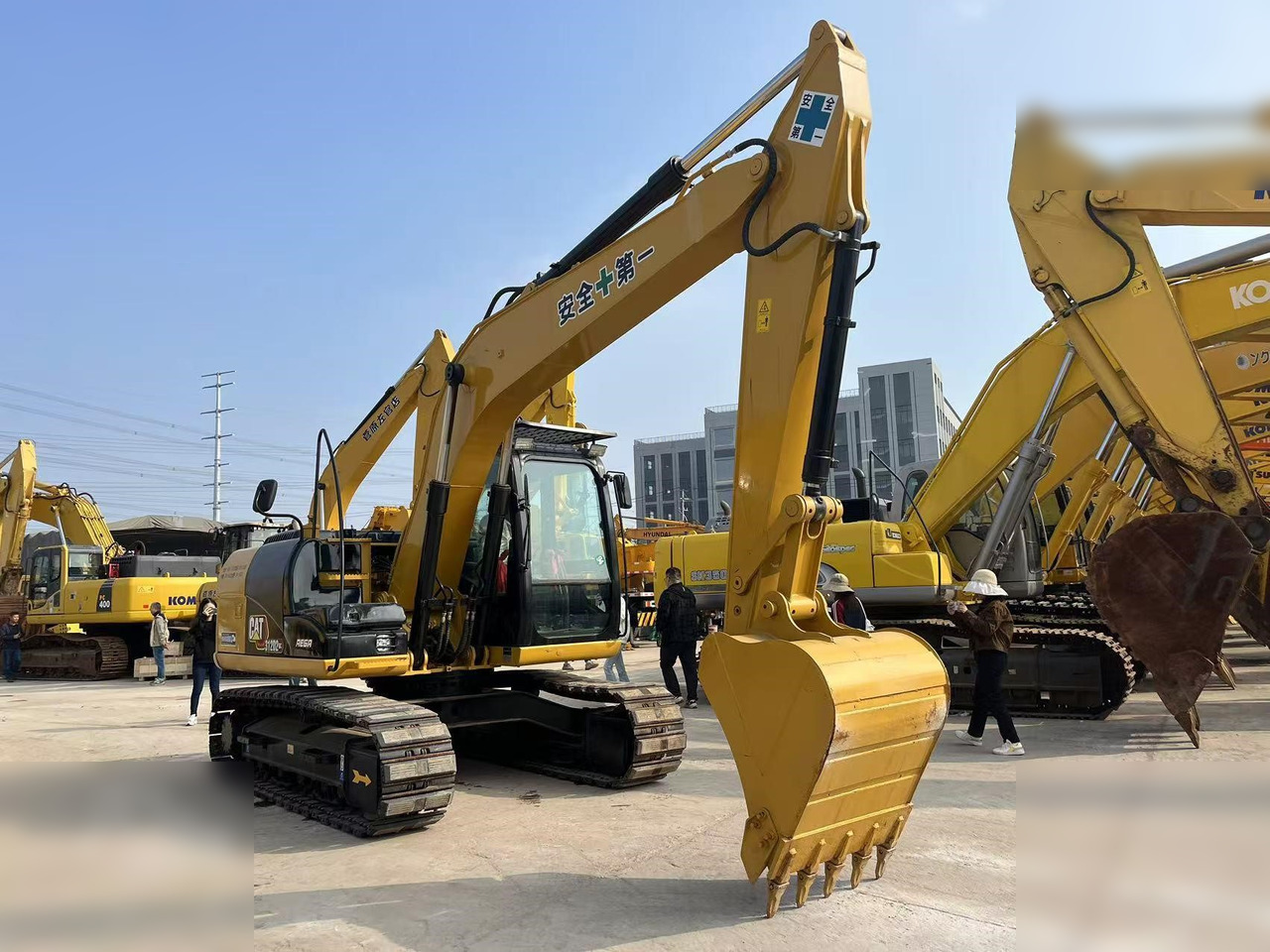 CATERPILLAR 312D2 GC - Rupsgraafmachine: afbeelding 4 CATERPILLAR 312D2 GC - Rupsgraafmachine: afbeelding 4