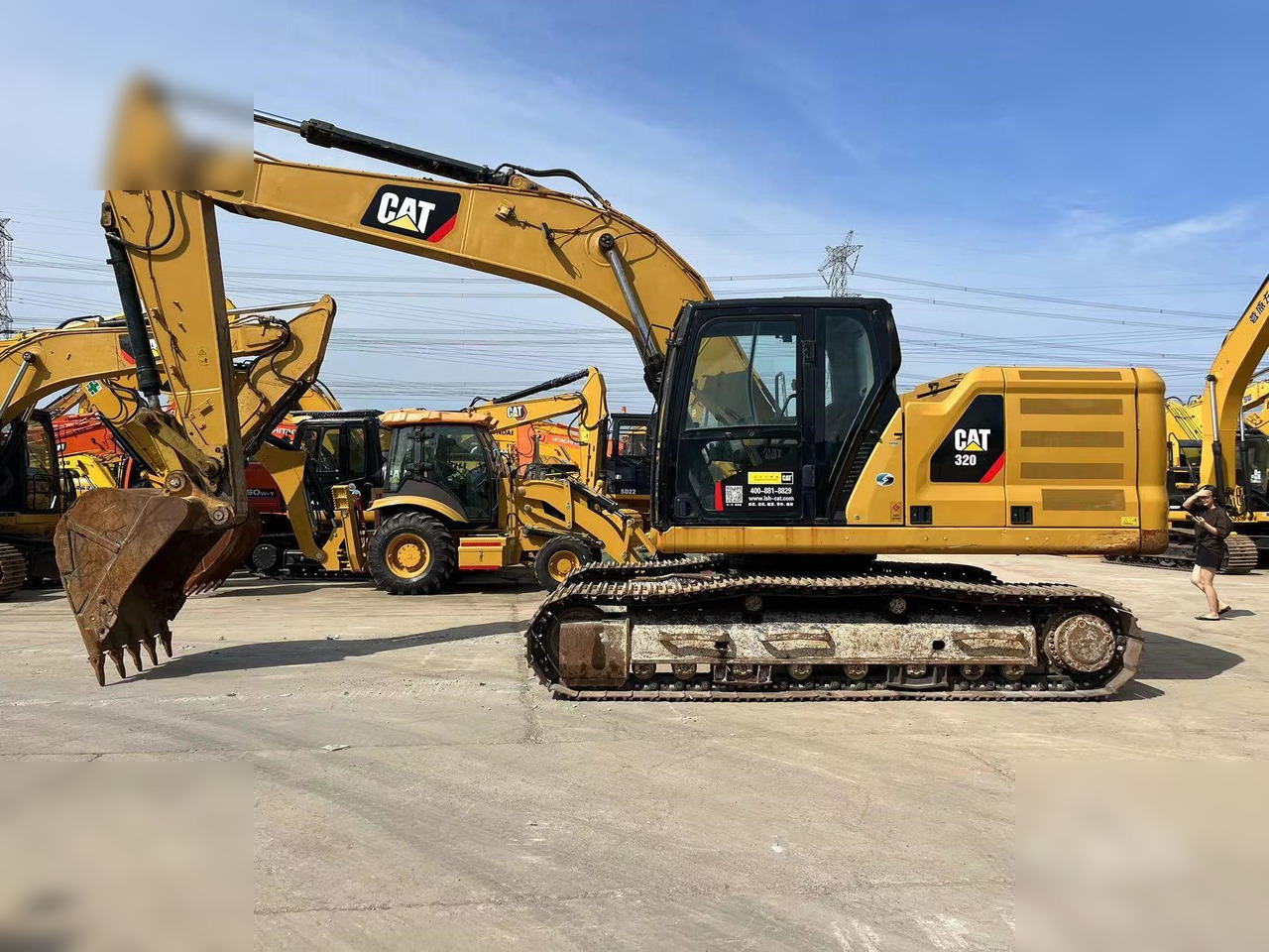 CATERPILLAR 320 - Rupsgraafmachine: afbeelding 1 CATERPILLAR 320 - Rupsgraafmachine: afbeelding 1