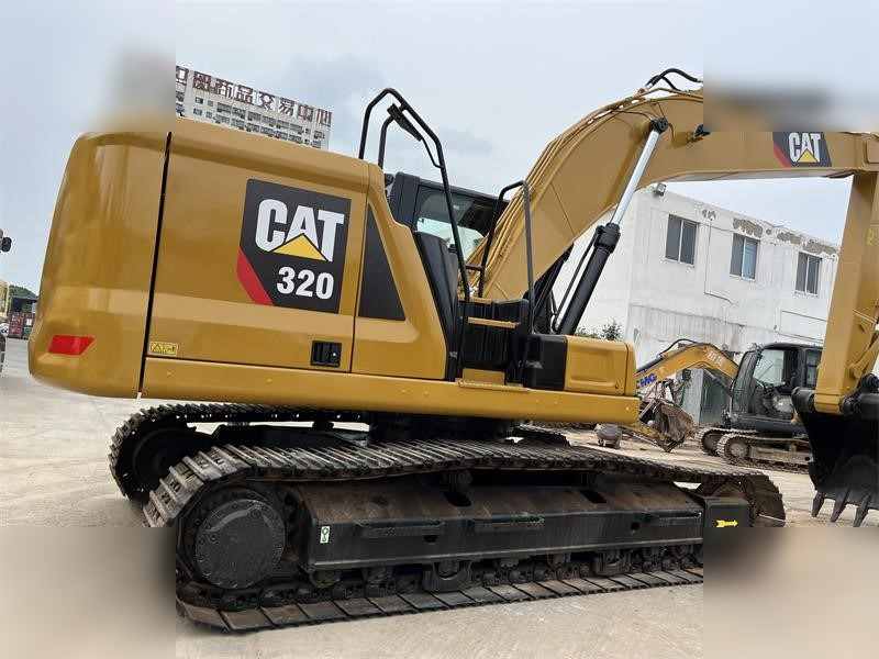 CATERPILLAR 320 - Rupsgraafmachine: afbeelding 2 CATERPILLAR 320 - Rupsgraafmachine: afbeelding 2