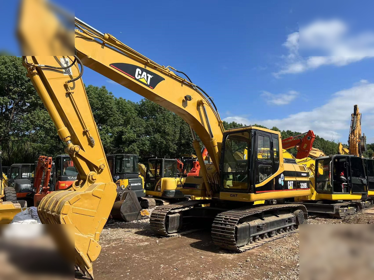 CATERPILLAR 320BL - Rupsgraafmachine: afbeelding 1 CATERPILLAR 320BL - Rupsgraafmachine: afbeelding 1