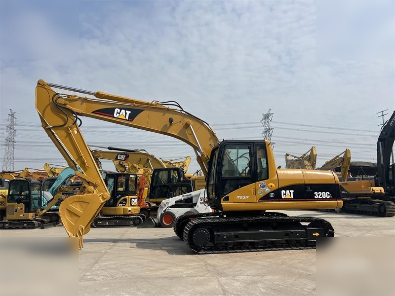 CATERPILLAR 320C - Rupsgraafmachine: afbeelding 2 CATERPILLAR 320C - Rupsgraafmachine: afbeelding 2