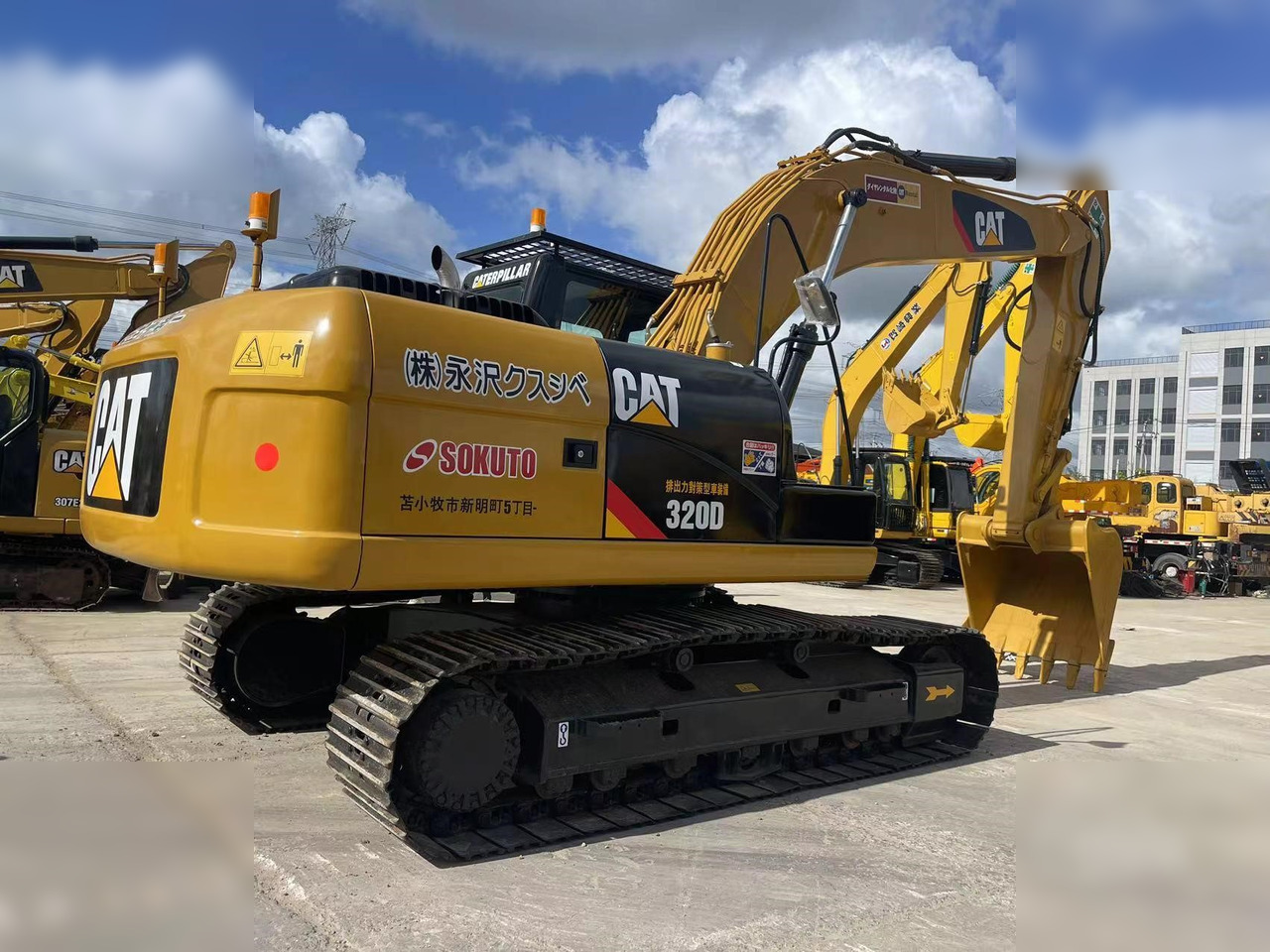 CATERPILLAR 320D - Rupsgraafmachine: afbeelding 2 CATERPILLAR 320D - Rupsgraafmachine: afbeelding 2