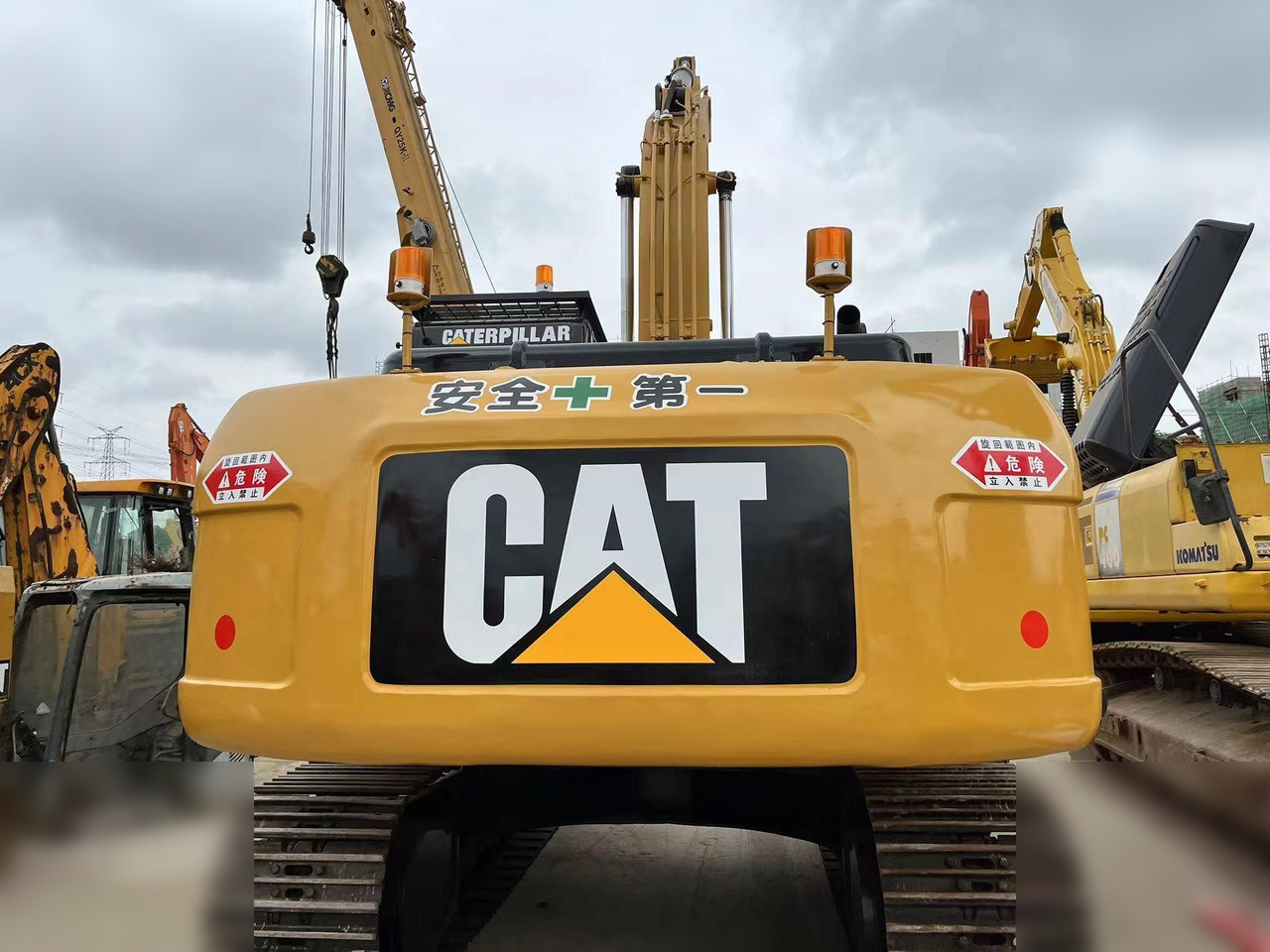 CATERPILLAR 320D - Rupsgraafmachine: afbeelding 2 CATERPILLAR 320D - Rupsgraafmachine: afbeelding 2