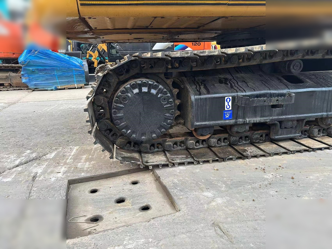 CATERPILLAR 323DL - Rupsgraafmachine: afbeelding 3 CATERPILLAR 323DL - Rupsgraafmachine: afbeelding 3