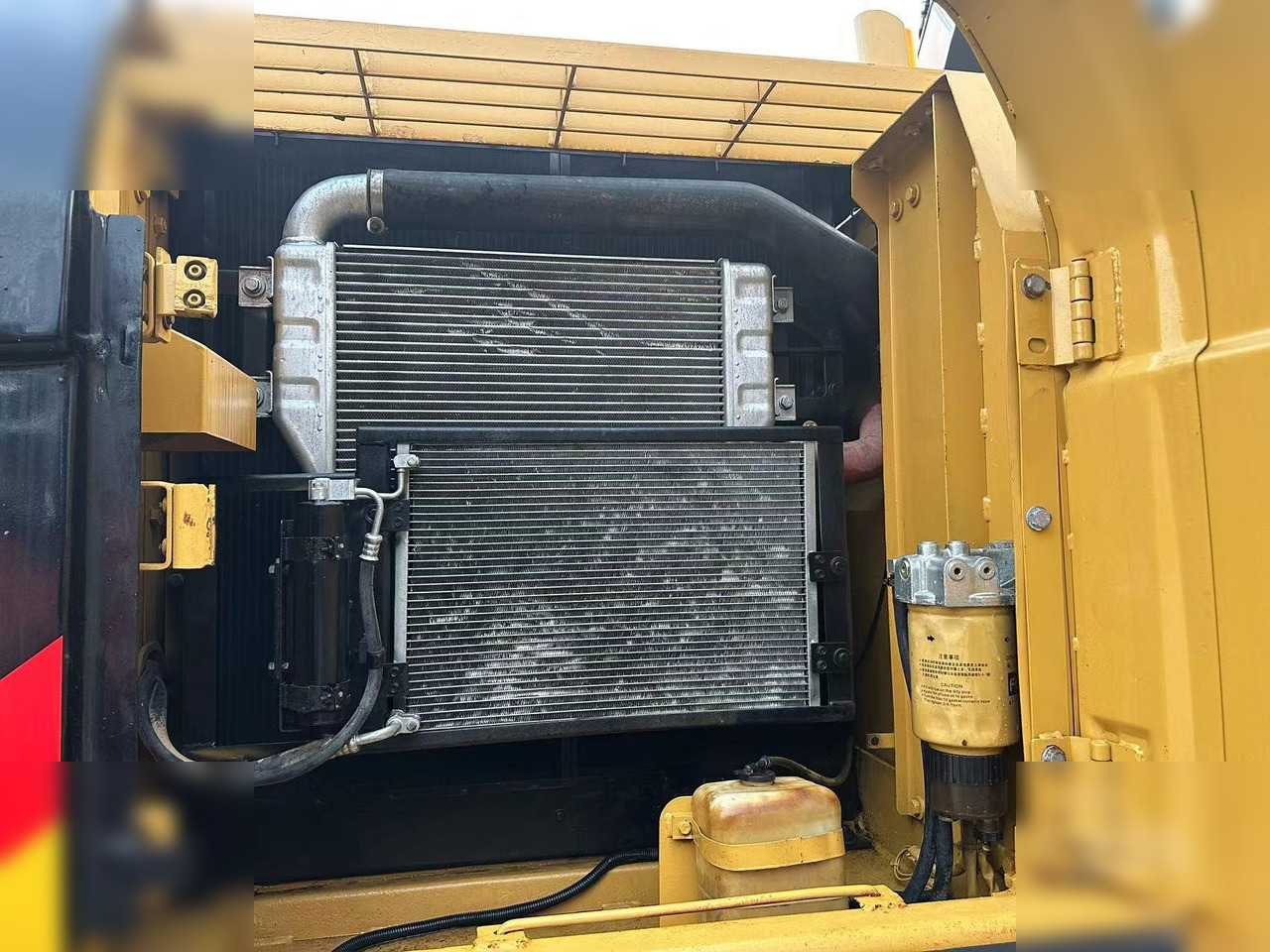 CATERPILLAR 323DL - Rupsgraafmachine: afbeelding 5 CATERPILLAR 323DL - Rupsgraafmachine: afbeelding 5