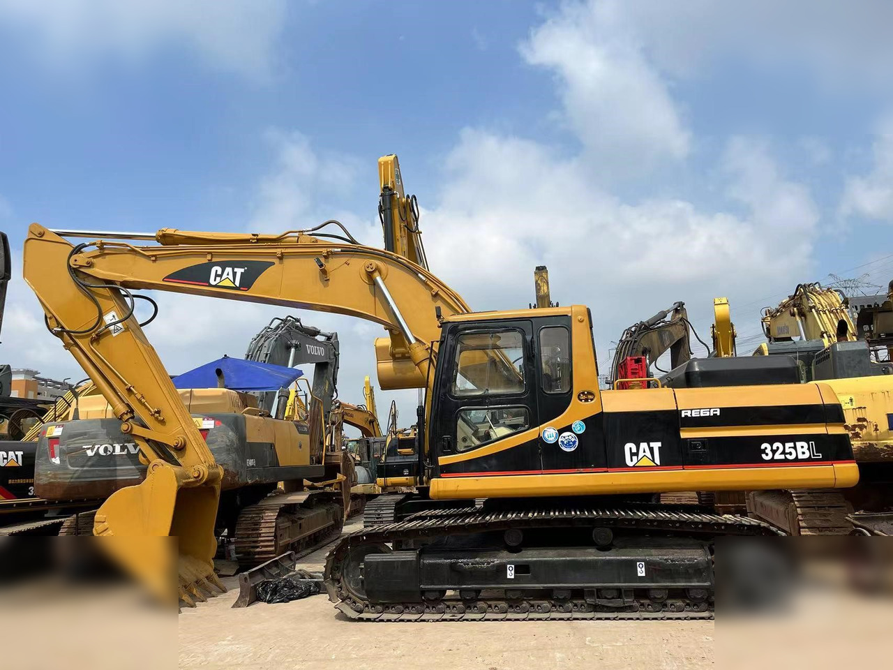 CATERPILLAR 325BL - Rupsgraafmachine: afbeelding 1 CATERPILLAR 325BL - Rupsgraafmachine: afbeelding 1