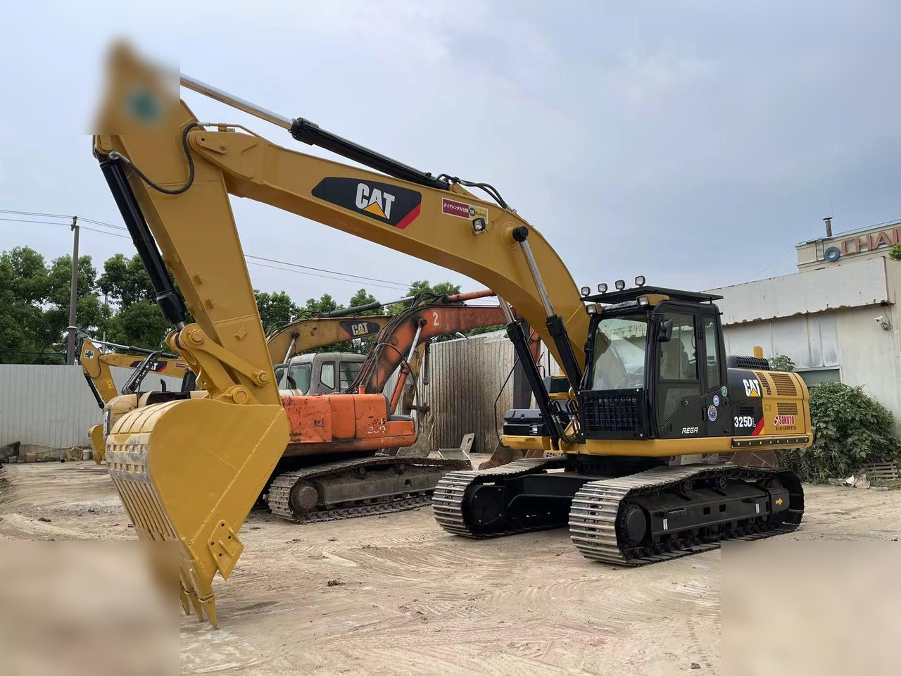 CATERPILLAR 325DL - Rupsgraafmachine: afbeelding 2 CATERPILLAR 325DL - Rupsgraafmachine: afbeelding 2