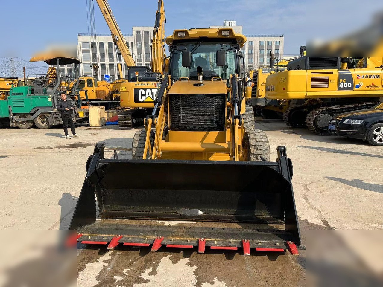 CATERPILLAR 420F - Graaflaadmachine: afbeelding 3 CATERPILLAR 420F - Graaflaadmachine: afbeelding 3