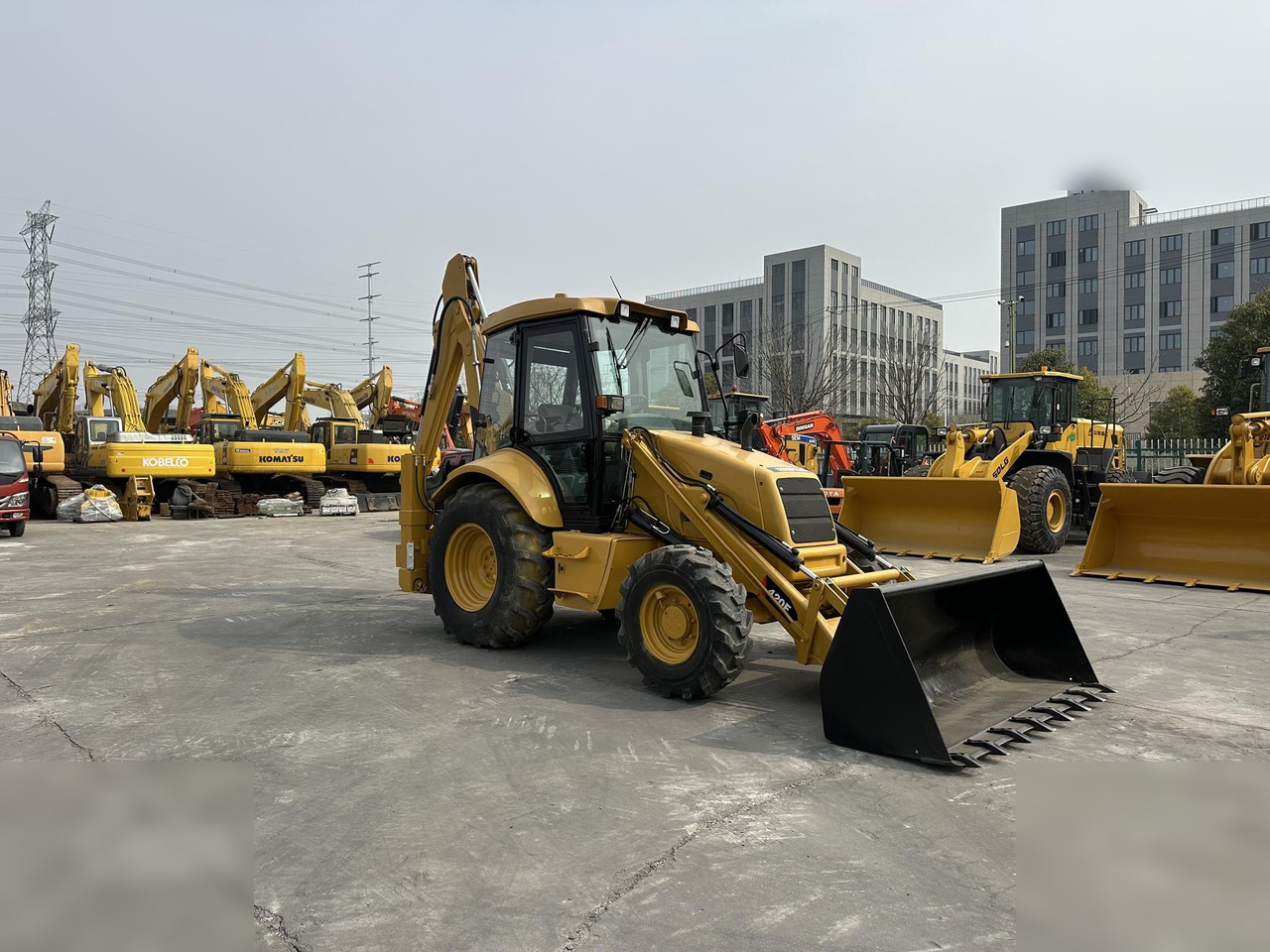 CATERPILLAR 420F - Graaflaadmachine: afbeelding 3 CATERPILLAR 420F - Graaflaadmachine: afbeelding 3