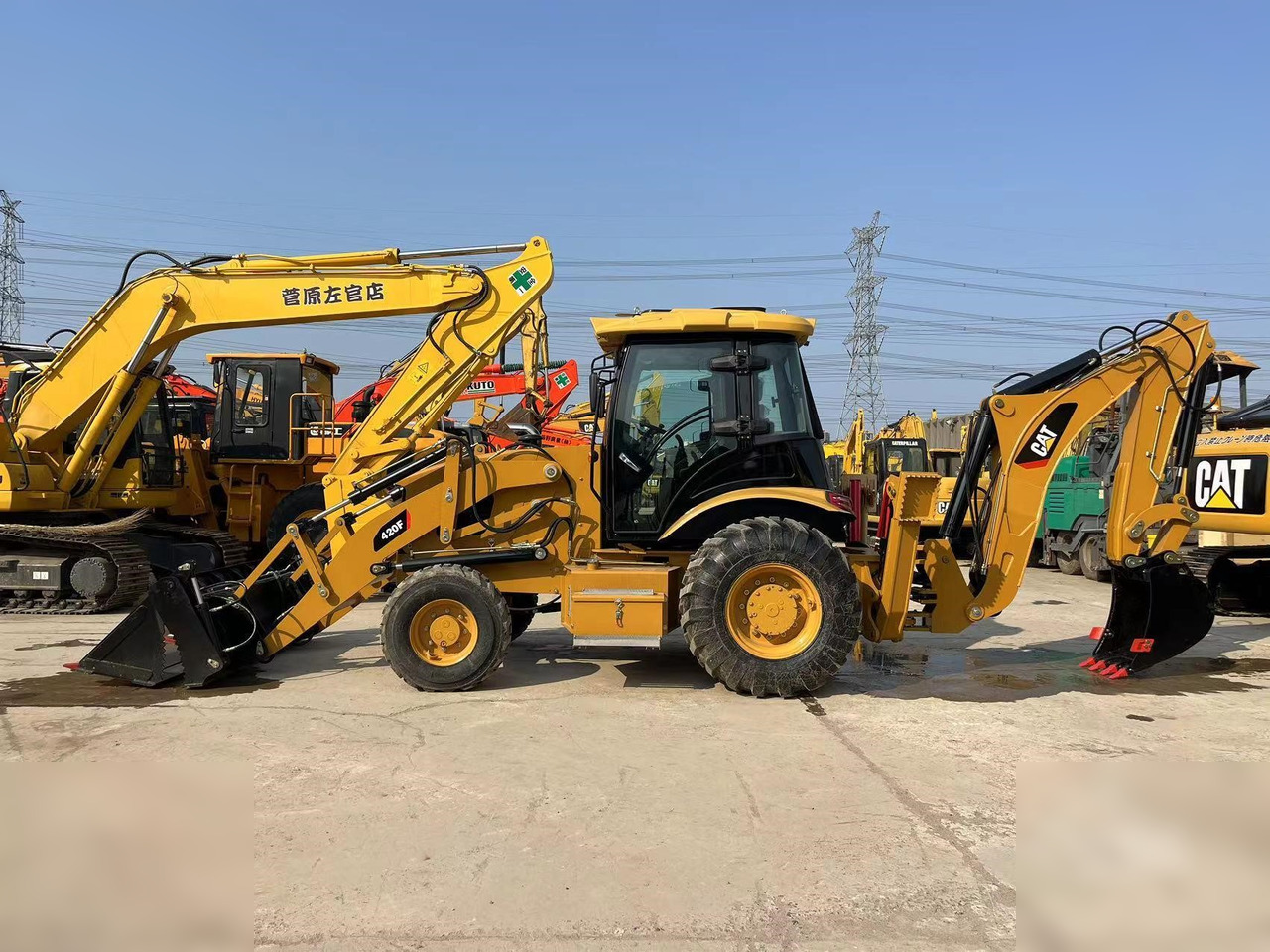 CATERPILLAR 420F - Graaflaadmachine: afbeelding 1 CATERPILLAR 420F - Graaflaadmachine: afbeelding 1