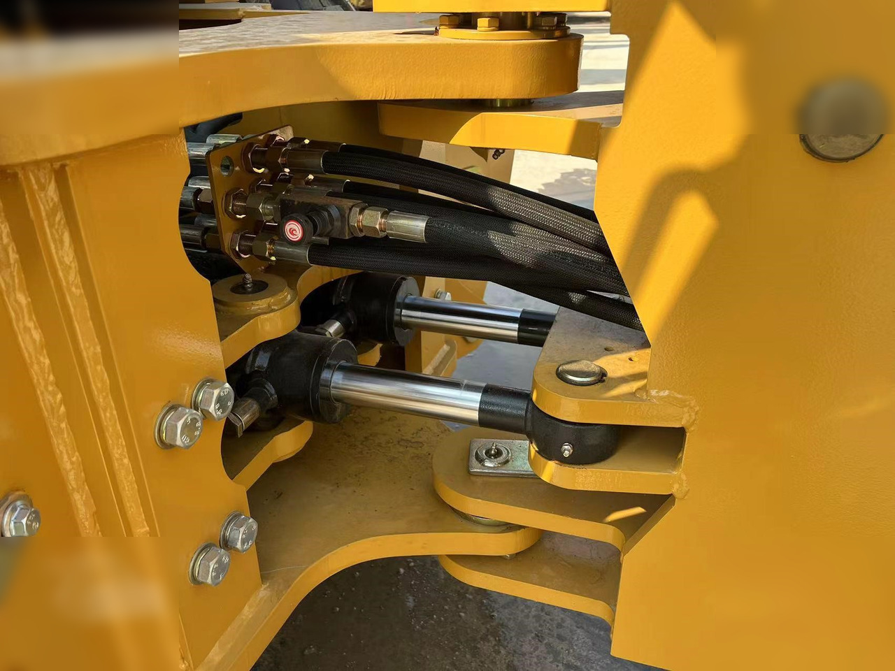 CATERPILLAR 420F - Graaflaadmachine: afbeelding 5 CATERPILLAR 420F - Graaflaadmachine: afbeelding 5