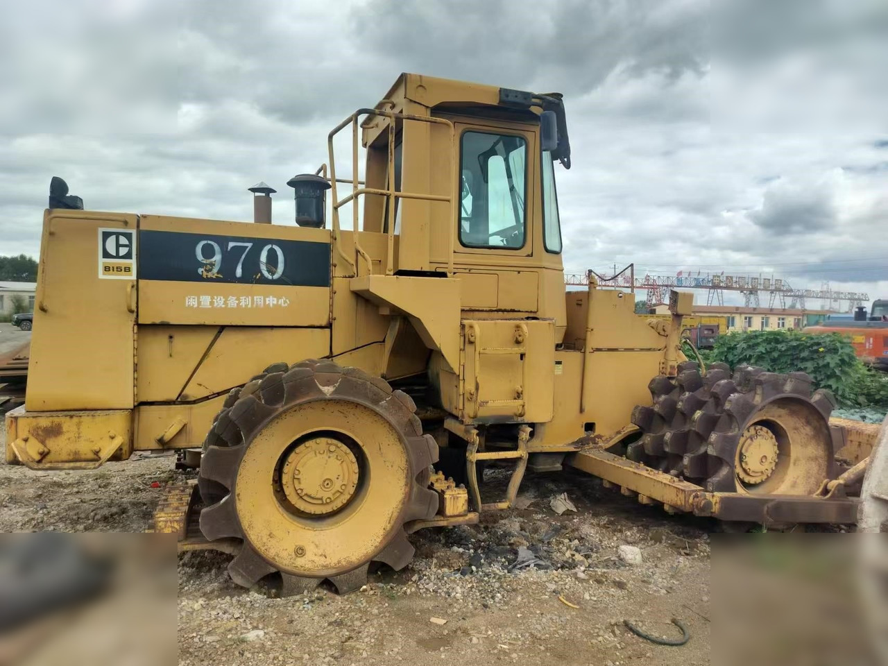 CATERPILLAR 815B - Asfaltwals: afbeelding 1 CATERPILLAR 815B - Asfaltwals: afbeelding 1