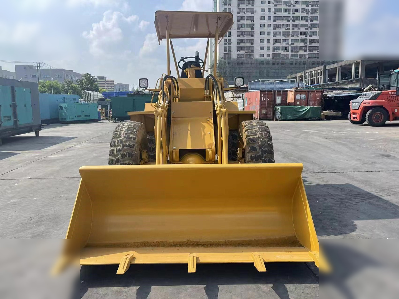 Wiellader CATERPILLAR 910: afbeelding 8