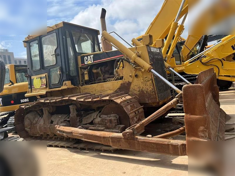 CATERPILLAR D6G - Bulldozer: afbeelding 1 CATERPILLAR D6G - Bulldozer: afbeelding 1