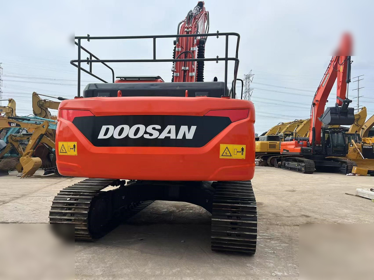 DOOSAN DX225 LC - Rupsgraafmachine: afbeelding 3 DOOSAN DX225 LC - Rupsgraafmachine: afbeelding 3