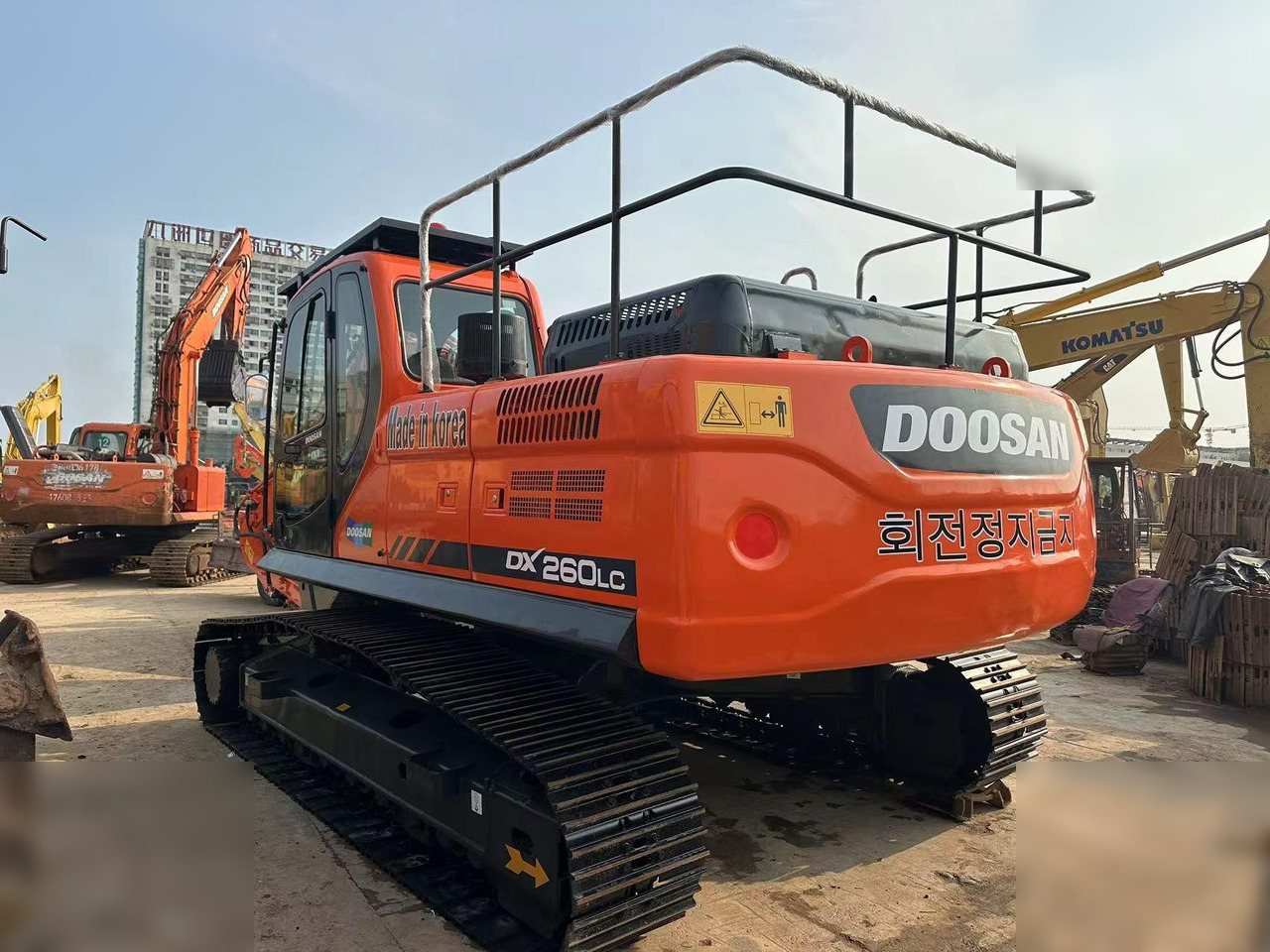 DOOSAN DX260 LC - Rupsgraafmachine: afbeelding 3 DOOSAN DX260 LC - Rupsgraafmachine: afbeelding 3