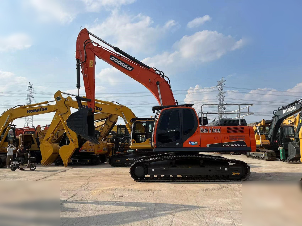 DOOSAN DX300 LC-9C - Rupsgraafmachine: afbeelding 1 DOOSAN DX300 LC-9C - Rupsgraafmachine: afbeelding 1