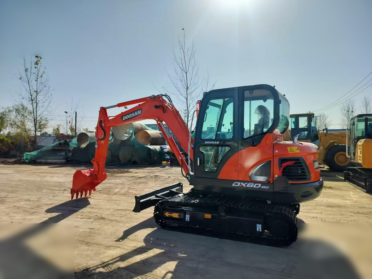 DOOSAN DX60-9C - Rupsgraafmachine: afbeelding 1 DOOSAN DX60-9C - Rupsgraafmachine: afbeelding 1