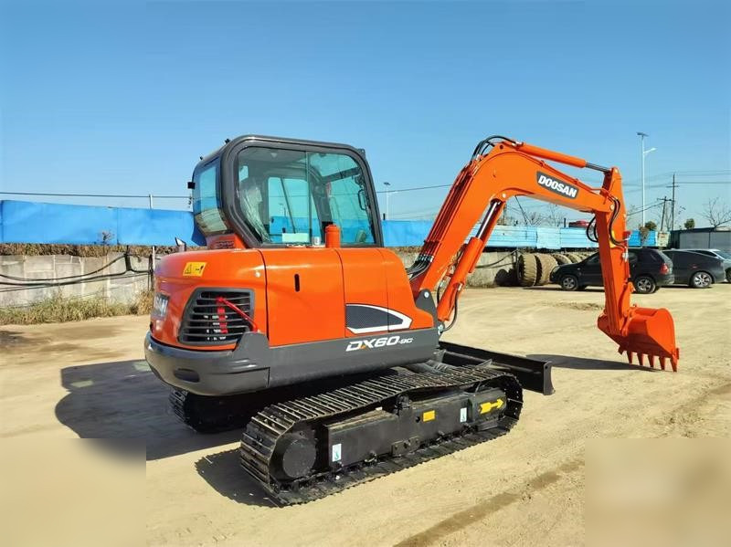 DOOSAN DX60-9C - Rupsgraafmachine: afbeelding 2 DOOSAN DX60-9C - Rupsgraafmachine: afbeelding 2