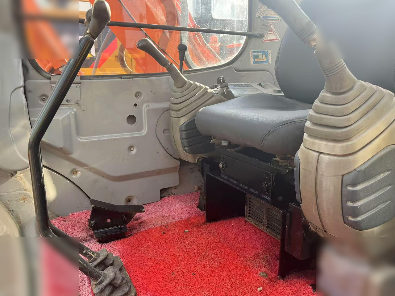 HITACHI EX60 - Rupsgraafmachine: afbeelding 5 HITACHI EX60 - Rupsgraafmachine: afbeelding 5